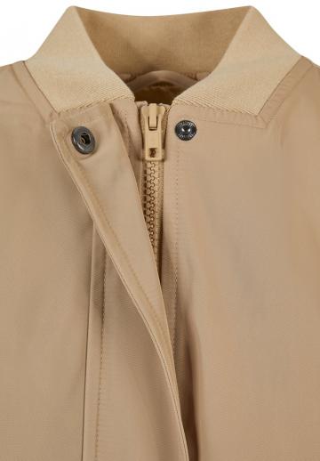 Куртка с накладнымит карманами