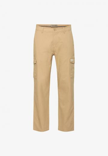 Брюки с накладными карманами