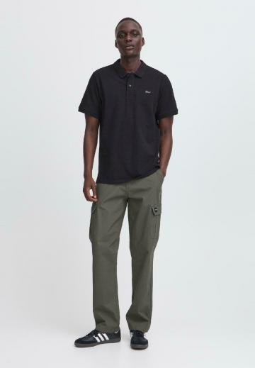 Брюки с накладными карманами