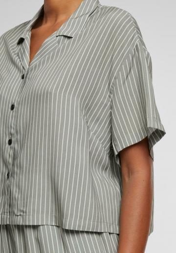 Атласная блузка