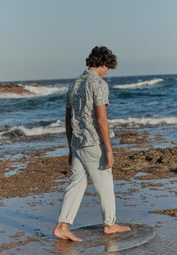 Прямые джинсы