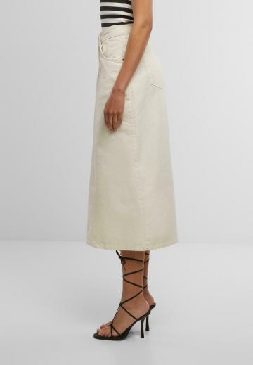 Юбка с накладными карманами