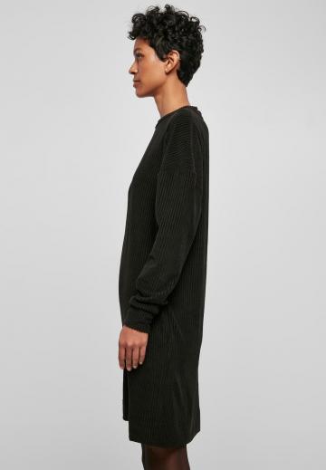 Вязаное платье