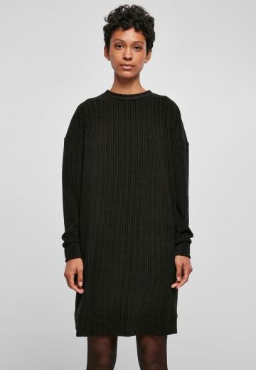 Вязаное платье