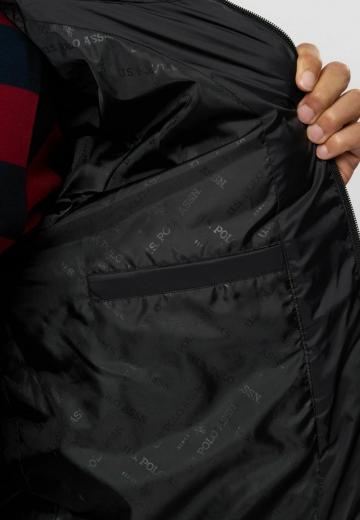 Зимняя куртка