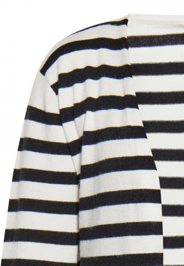 Длинный жилет