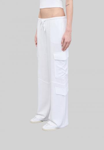 Брюки с накладными карманами