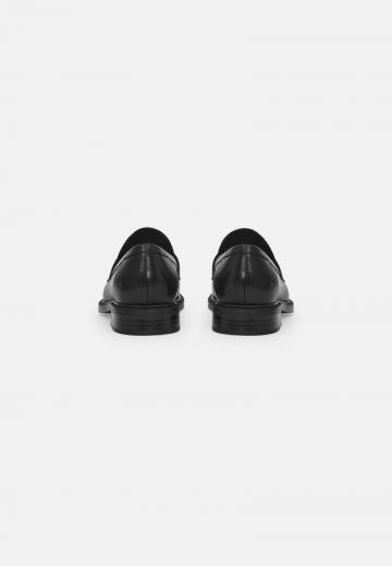 Полуботинки