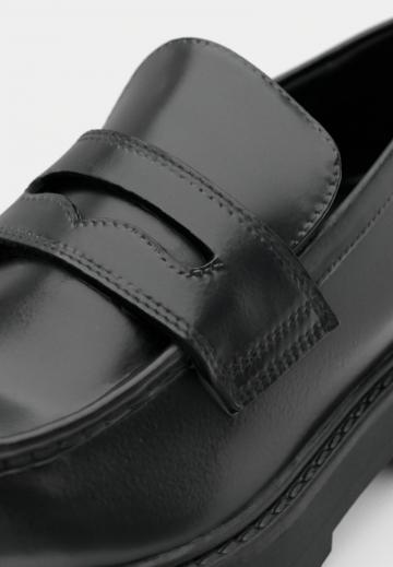 Полуботинки