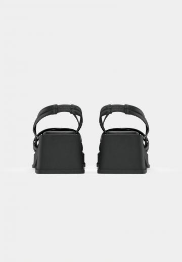 Босоножки на платформе