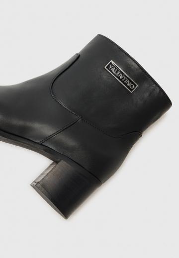 Сапожки на танкетке