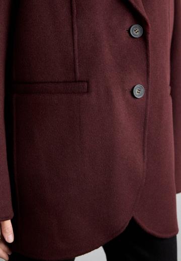 Короткое пальто