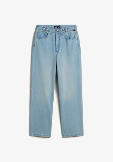 Прямые джинсы