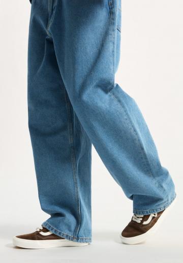 Свободные джинсы