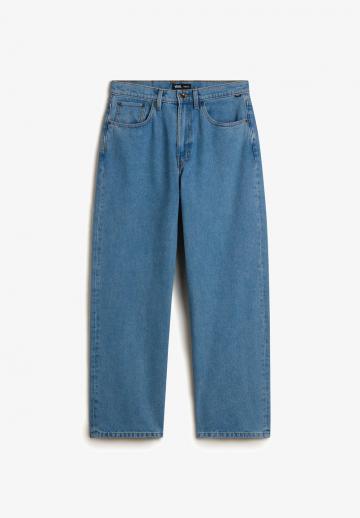 Свободные джинсы