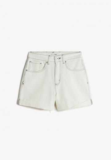 Джинсовые шорты