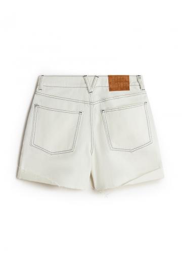 Джинсовые шорты