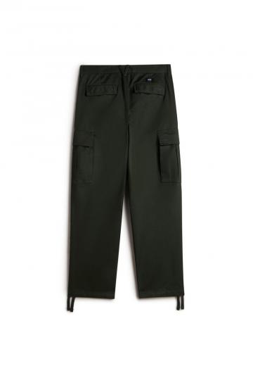 Брюки с накладными карманами