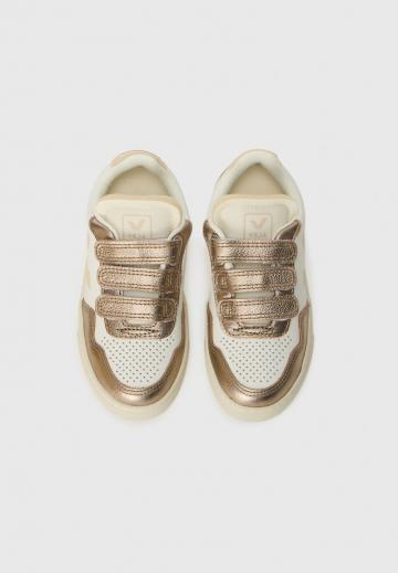 Детская обувь