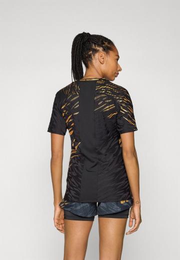 Спортивная майка