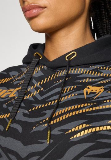 Спортивная толстовка