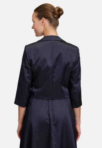 Короткий блейзер
