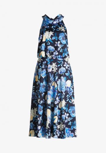 Короткое платье