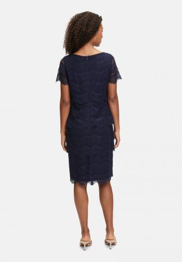 Платье футляр