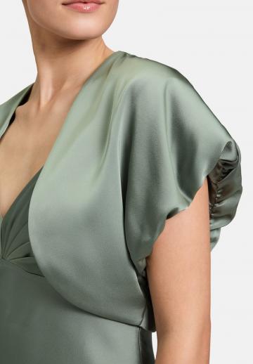 Короткая куртка