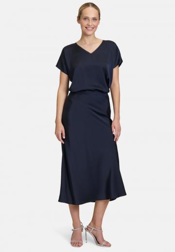 Атласная блузка