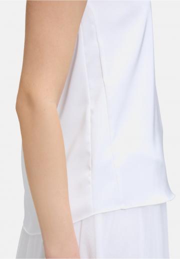 Блузка без рукавов