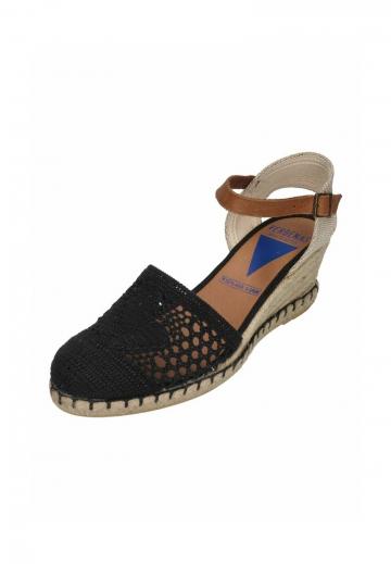 Туфли на танкетке