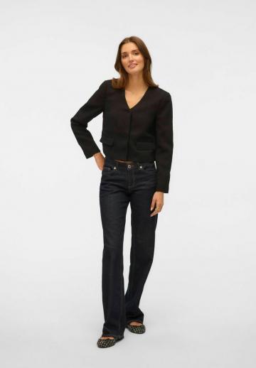 Короткий блейзер