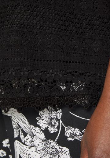 Топ на бретельках