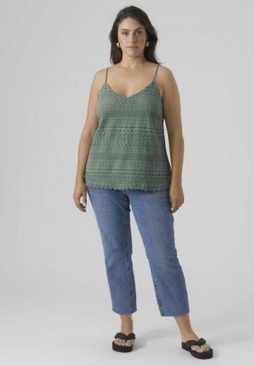 Топ на бретельках