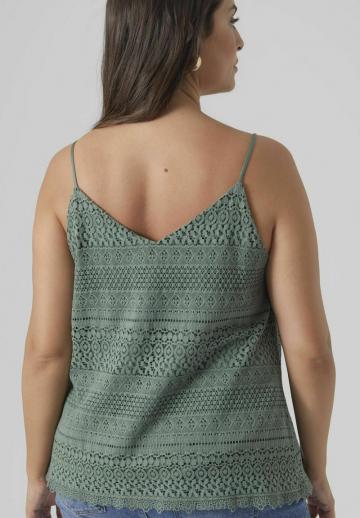 Топ на бретельках