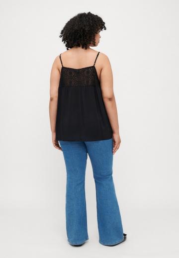 Топ на бретельках