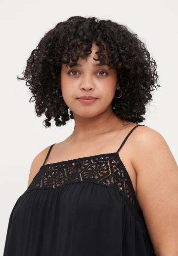 Топ на бретельках