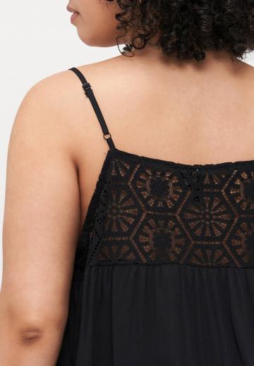 Топ на бретельках