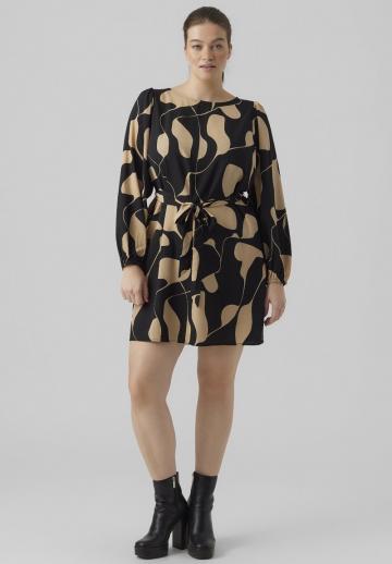 Короткое платье