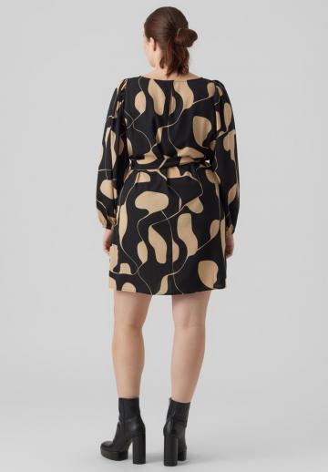 Короткое платье