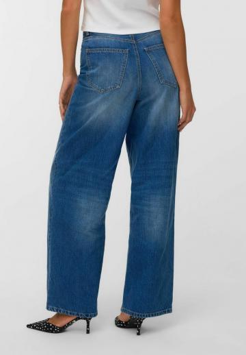 Свободные джинсы