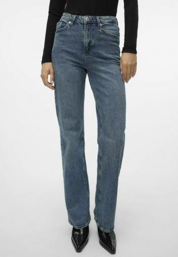 Джинсы