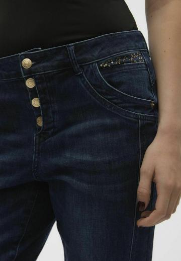 Прямые джинсы