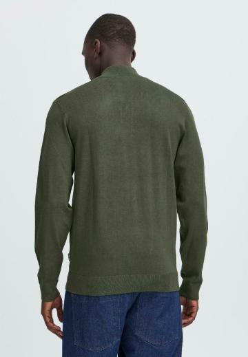 Пуловер