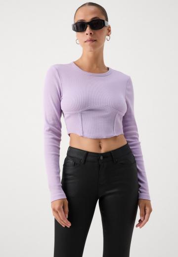 Короткие джинсы