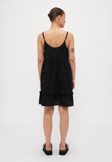 Короткое платье