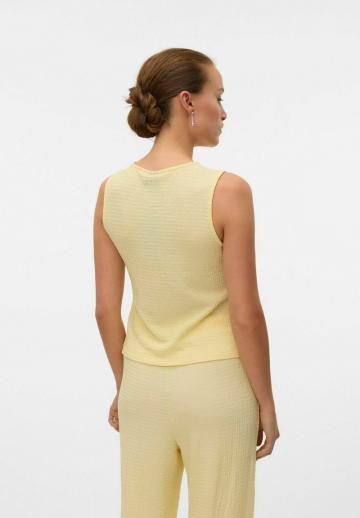 Блузка без рукавов