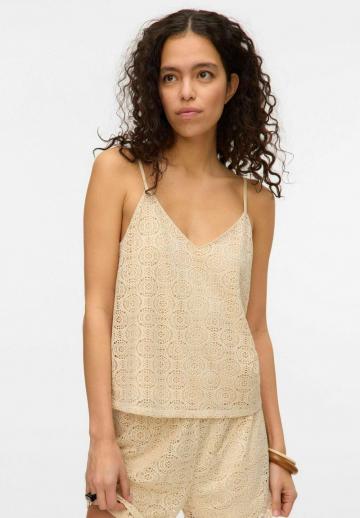 Топ на бретельках