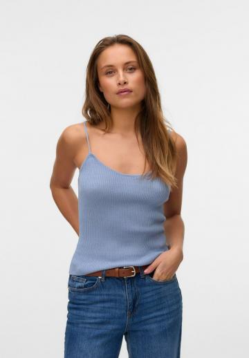 Топ на бретельках